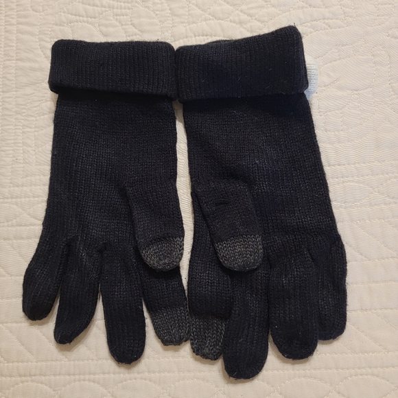 Kate Spade New York Colorblock Bow Tech Gloves - Picture 2 of 3